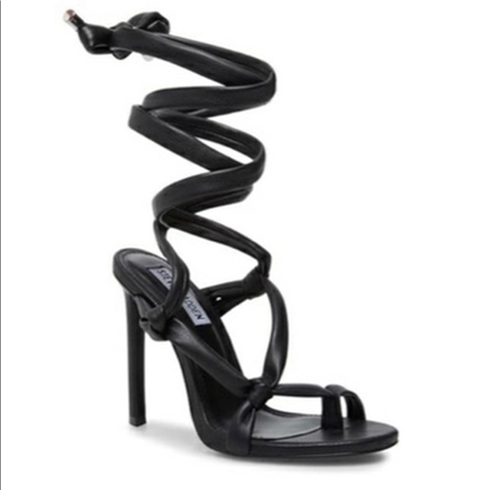 Steve Madden Estella black heel